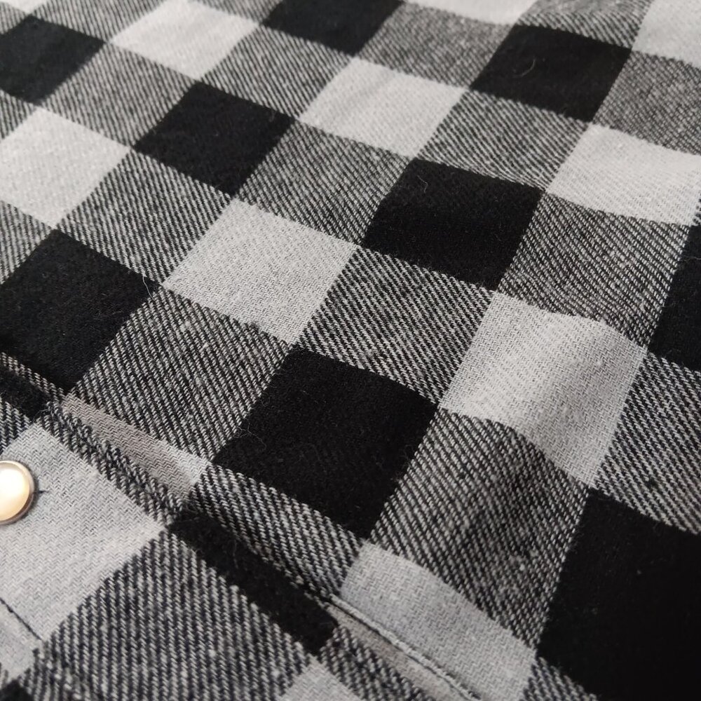 Wrangler Wrancher Shirt Women M Flannel Black Gray Plaid Pearl Snap New Western - Picture 14 of 14